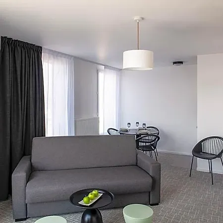 Adagio Access Lille Villeneuve-d'ascq 3* Mons-en-Baroeul