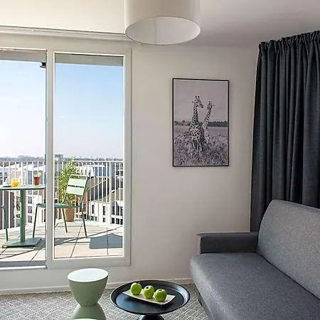 Hotell Adagio Access Lille Villeneuve-d'ascq 3*